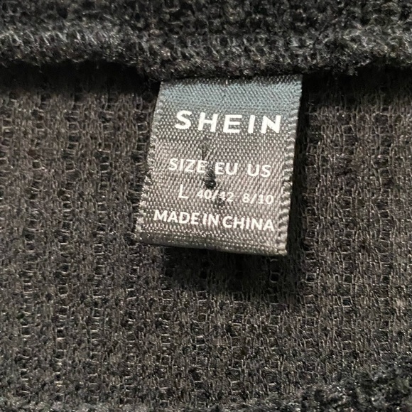 SHEIN NWOT Black Ruffled Long Sleeve Blouse - Picture 2 of 6